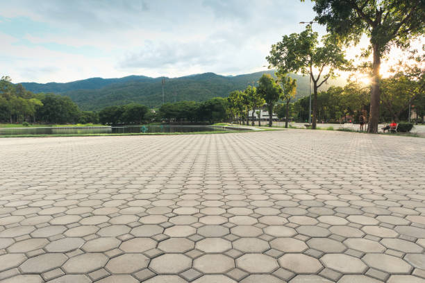  West Ishpeng, MI Driveway Pavers Pros